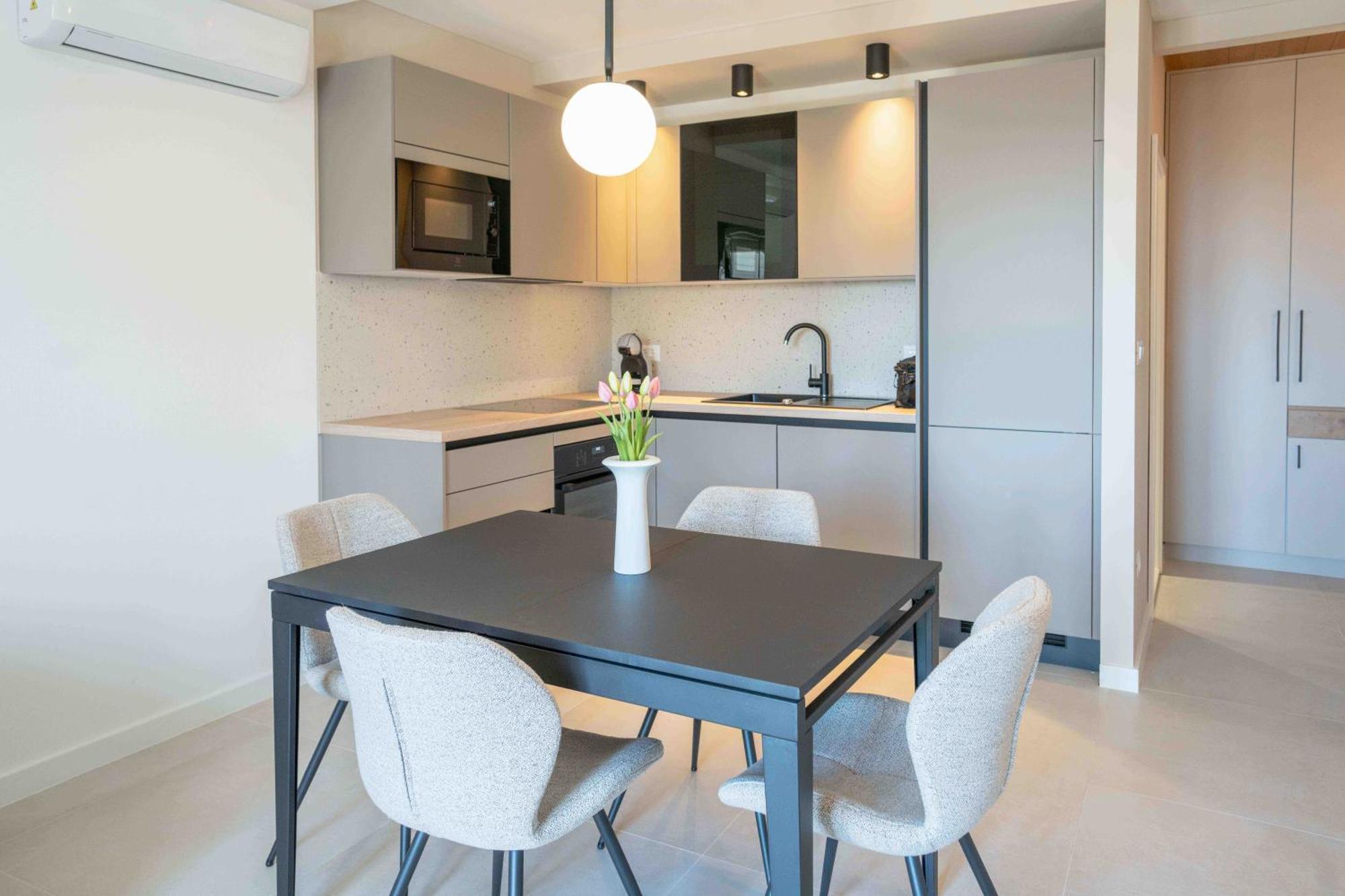 Sea View Apartment Gin Брела Экстерьер фото