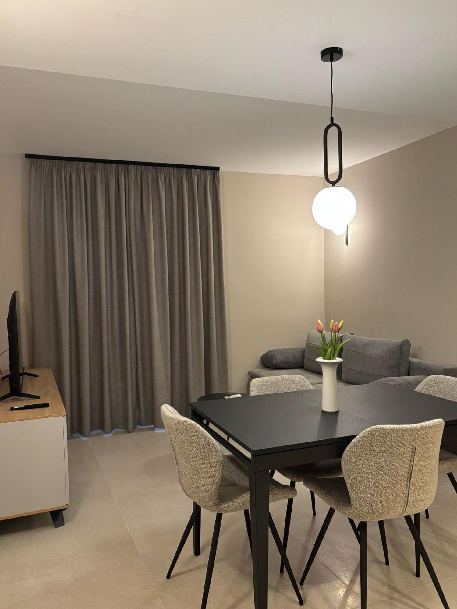 Sea View Apartment Gin Брела Экстерьер фото