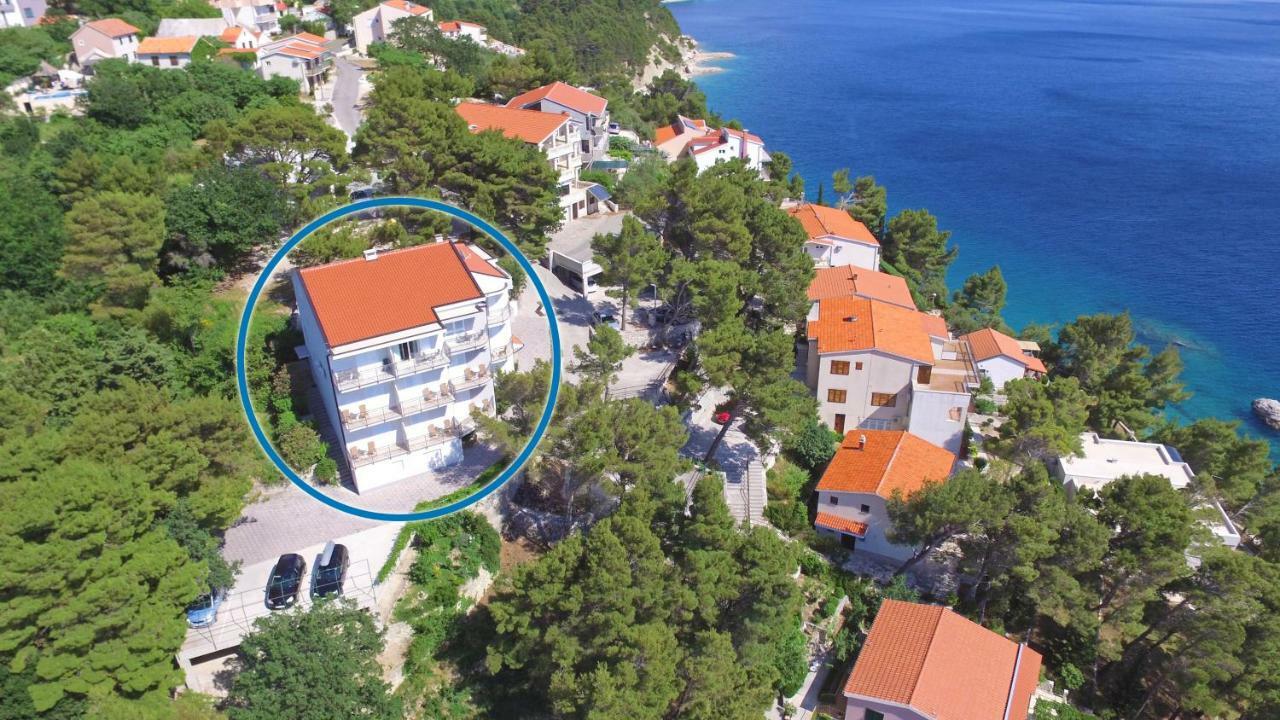 Sea View Apartment Gin Брела Экстерьер фото