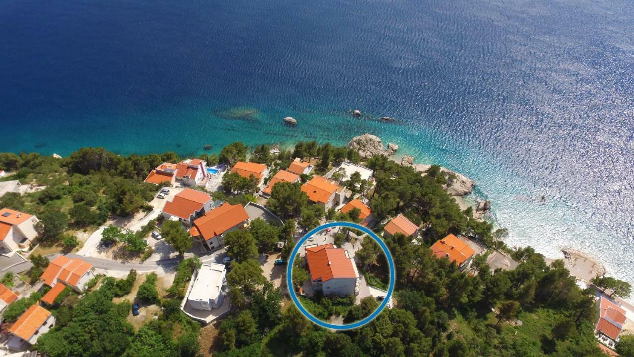 Sea View Apartment Gin Брела Экстерьер фото