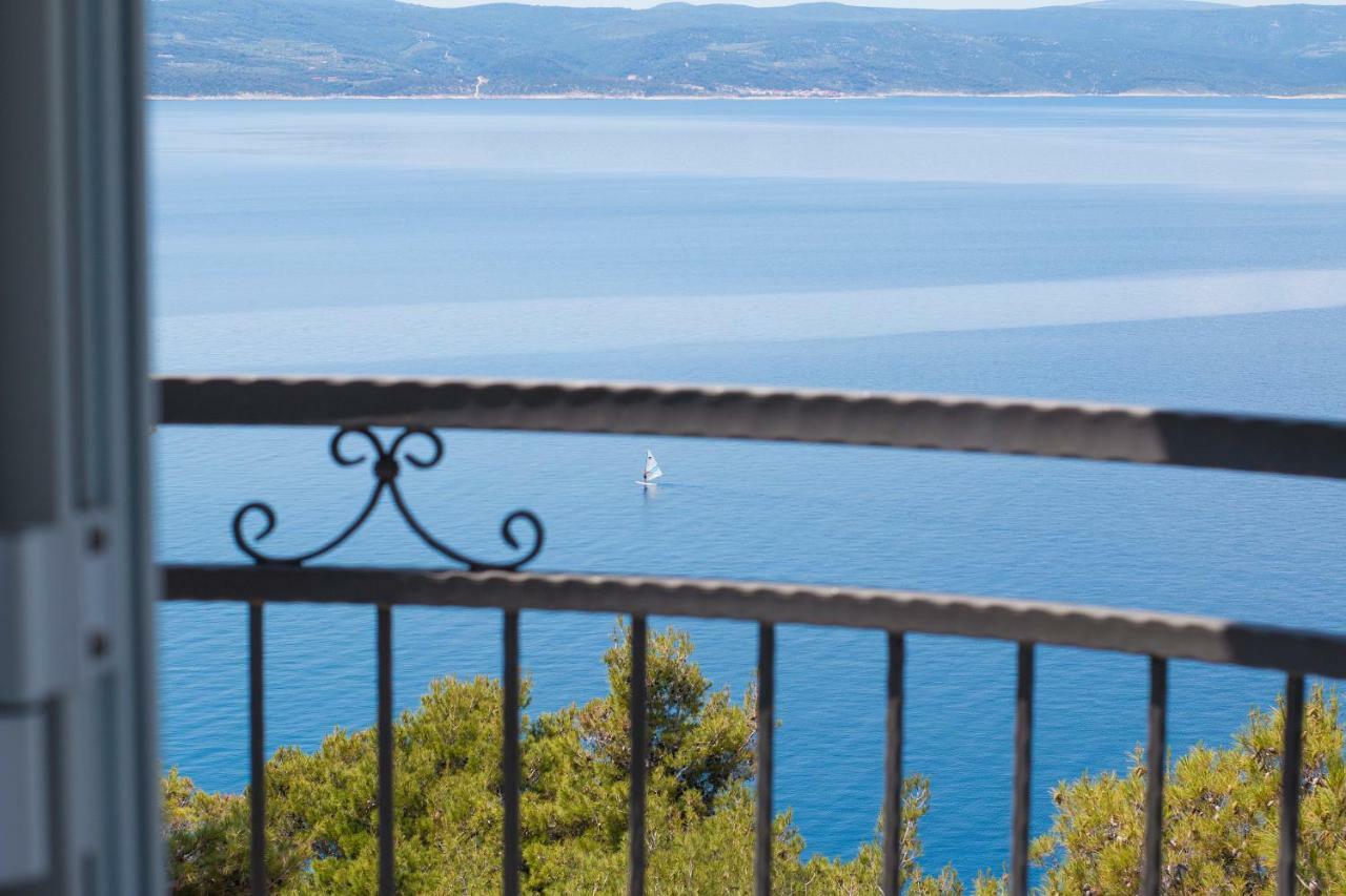 Sea View Apartment Gin Брела Экстерьер фото